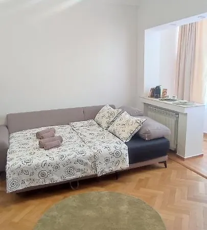 Historic Centre Romana. Apartmán *